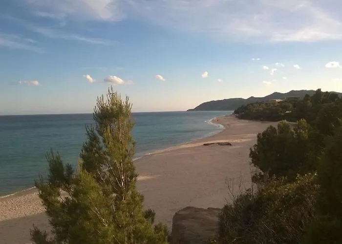Con Giardino Immersa Nel A 150mt Dal Mare Pula